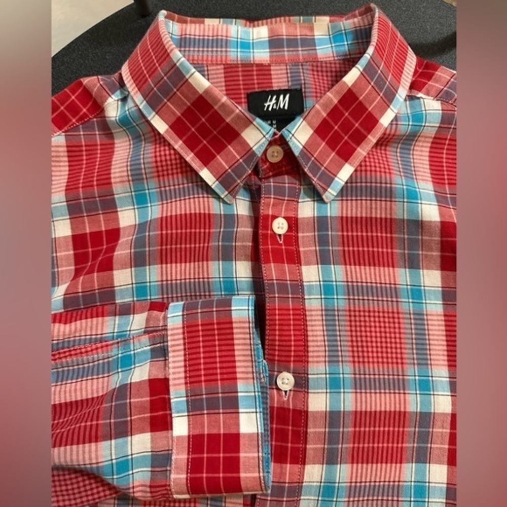 H&M Blue and Red Plaid Men’s Long Sleeve Business Casual Button Up Sz Medium